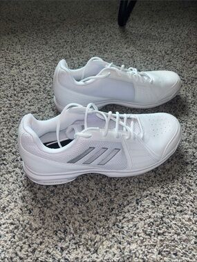 Men’s Adidas White Pickleball/tennis Sneakers with Silver Stripes
